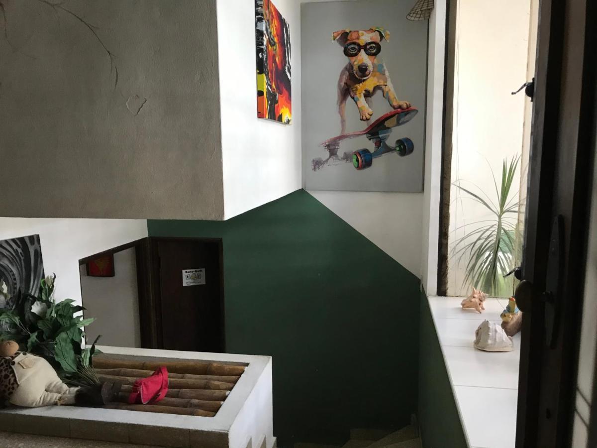 Culturahumana Guesthouse パナマ・シティー エクステリア 写真