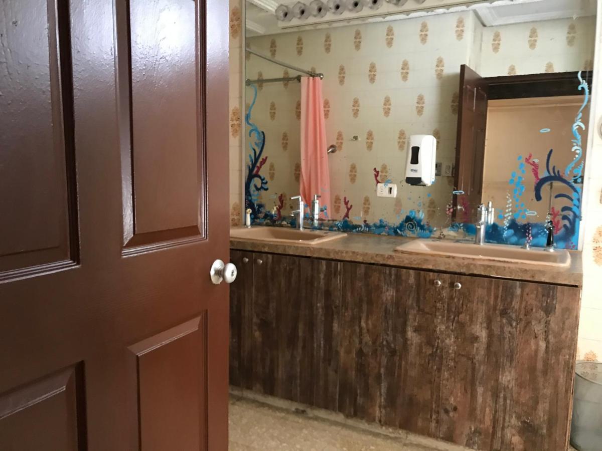 Culturahumana Guesthouse パナマ・シティー エクステリア 写真